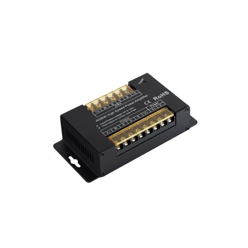 Amplifier RGBW 4x8A