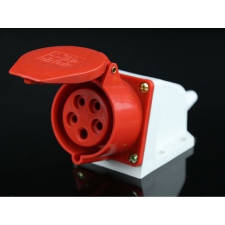 Industrial socket 32A IP44