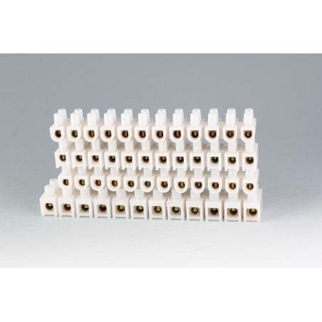 Terminal block 3A 4 mm